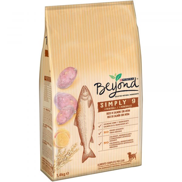 Purina beyond hot sale simply 9 salmon