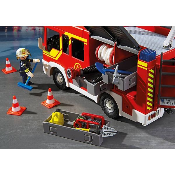 https://s1.kuantokusta.pt/img_upload/produtos_brinquedospuericultura/147871_83_playmobil-city-action-camiao-dos-bombeiros-5363.jpg