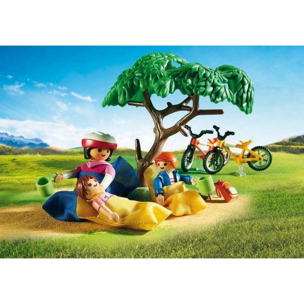 https://s1.kuantokusta.pt/img_upload/produtos_brinquedospuericultura/188554_63_playmobil-family-fun-familia-com-bicicletas-6890.jpg
