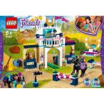 LEGO Friends Percurso de Obstáculos da Stephanie - 41367