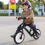 HomCom Bicicleta Balance com Pedais e Rodas Removíveis Cor Preta Carga 25kg