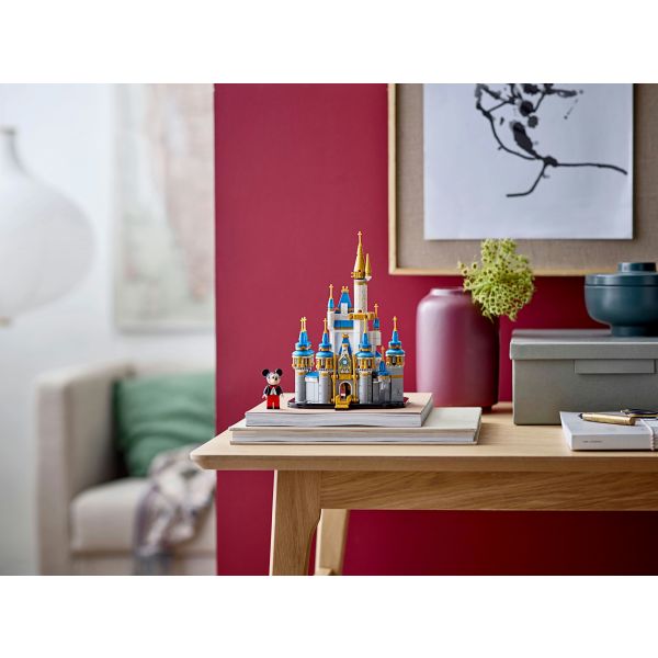https://s1.kuantokusta.pt/img_upload/produtos_brinquedospuericultura/539190_73_disney-mini-castelo-disney-40478.jpg