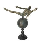 DKD Home Decor Figura Decorativa Mundo Dourado Resina Ginasta Moderno (29 x 16 x 33 cm) - S3029954