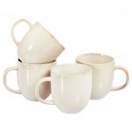 Beliani Conjunto de 4 Canecas em Grés Caulino Creme Claro Feitas à Mão com Acabamento Vidrado Reativo Ideais para Cozinhas e Salas de Jantar