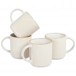 Beliani Conjunto de 4 Canecas em Grés Caulino Creme Claro Feitas à Mão com Acabamento Vidrado Reativo Peças para Cozinhas e Salas de Jantar