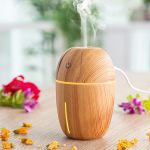 InnovaGoods Mini Humidificador Difusor de Aromas Honey Pine