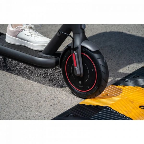 https://s1.kuantokusta.pt/img_upload/produtos_desportofitness/2251424_83_xiaomi-mi-electric-scooter-4-pro-black.jpg