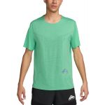 Nike T-shirt Trail Rise 365 dm4646-363 S Verde