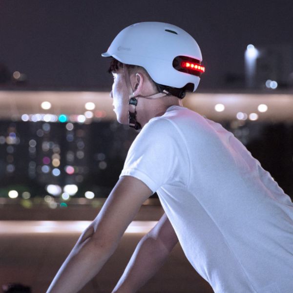https://s1.kuantokusta.pt/img_upload/produtos_desportofitness/789597_73_xiaomi-capacete-smart4u-led-e-sensor-de-iluminacao-sh50-l-white.jpg
