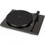 Gira-Discos Pro-Ject Debut Carbon Piano Black 2M Red