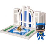 Funko POP! Town: Batman 80th Anniversary - Batman with the Hall of Justice #09