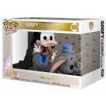 Funko POP! Town: Walt Disney World 50th - Goofy At The Dumbo The Flying Elephant Attraction #105