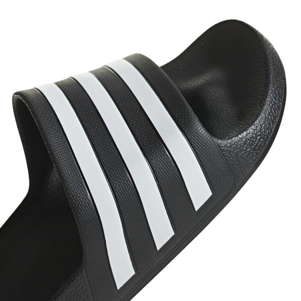 https://s1.kuantokusta.pt/img_upload/produtos_modacessorios/2211295_53_adidas-chinelos-adilette-aqua-black-37-f35543-37.jpg