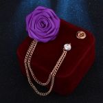 Coisas de Homem Rosa de Lapela com Corrente Roxa (rosa_roxa_corrente)