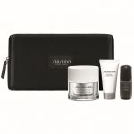 Shiseido Men Total Revitalizer Creme facial 50ml + Espuma de Limpeza 30ml + Ultimune Power Infusing Sérum 10ml + Bolsa Coffret